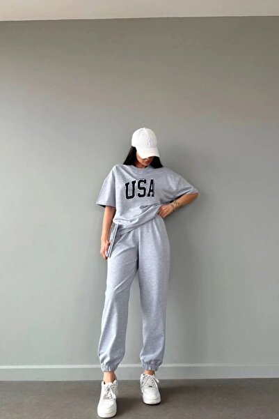 CLAYES USA T-shirt Sweatpants Jogger- Σετ φόρμας με γκρι εμπριμέ στο κάτω επάνω μέρος Oversize Crew Neck