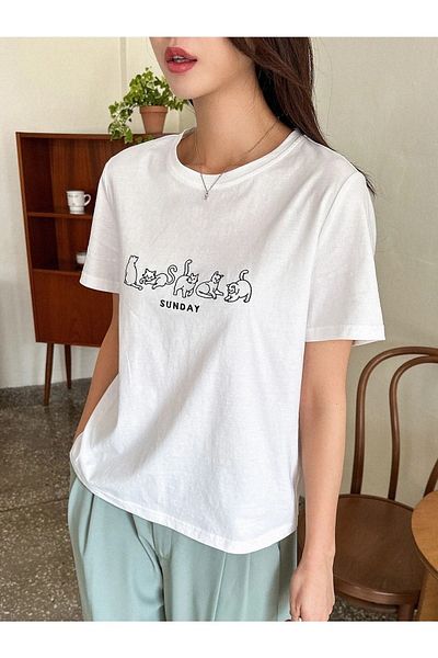 CLAYES Tricou Sunday Cat Figure - Tricou cu mânecă scurtă oversize, cu decolteu, cu imprimeu alb