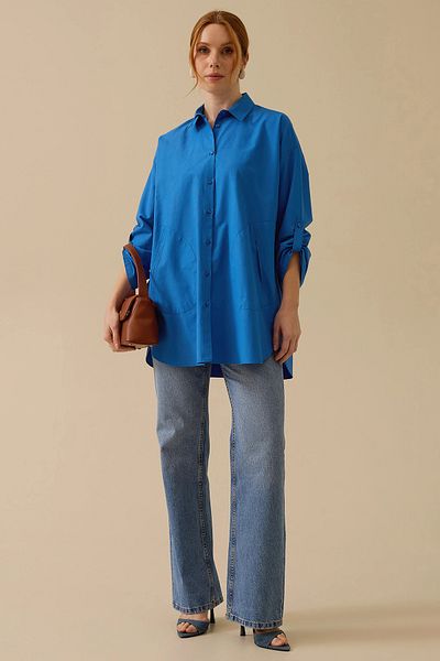 SEÇİL Cămașă oversize pentru femei - mâneci selectate și culoare albastră
