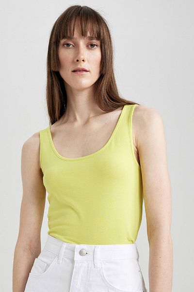 DeFacto Slim Fit Slim Fit U Neck Basic Plain Undershirt I1059Az23Sm