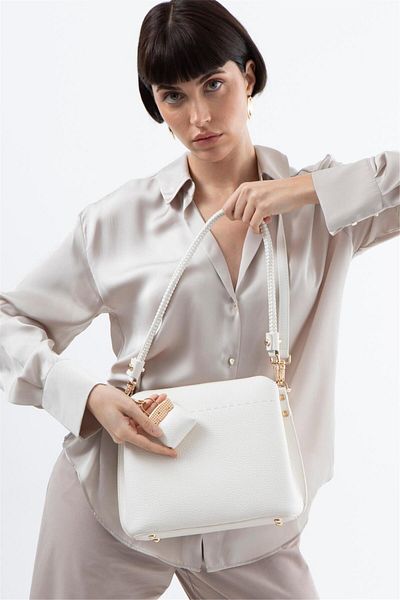 Matthew Cox White Women's Shoulder Bag Byn2365