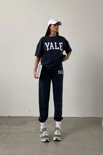 DUBU BUTİK Yale T-shirt Sweatpants Jogger - Μαύρη στάμπα στο κάτω μέρος Σετ φόρμας Oversize Crew Neck