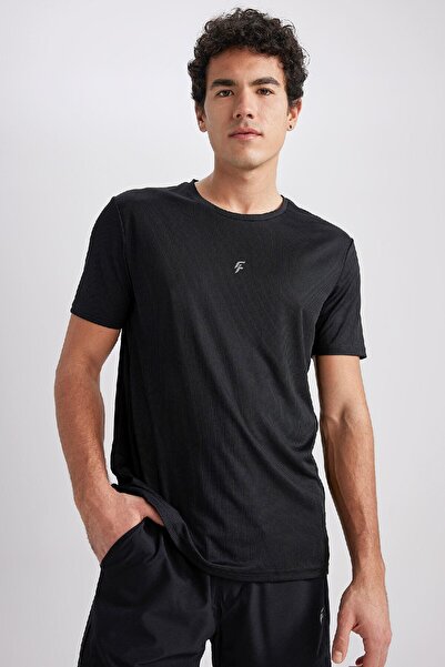 DeFacto Fit Slim Fit Dar Kesim Bisiklet Yaka Baskılı Sporcu Kısa Kollu Tişört X6142az23sp