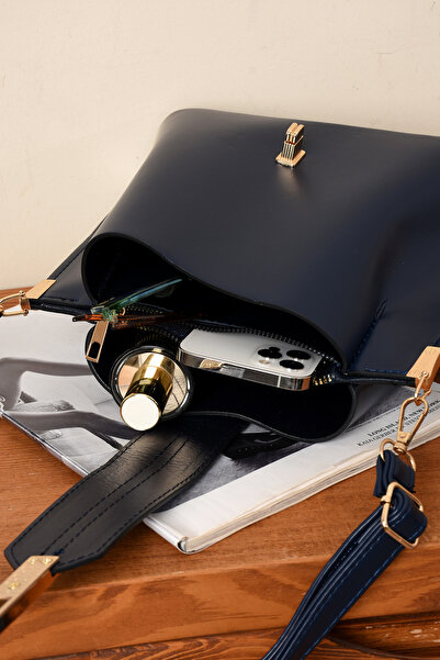 Handley Жіноча 3-секційна сумка з ручками та ременем через плече