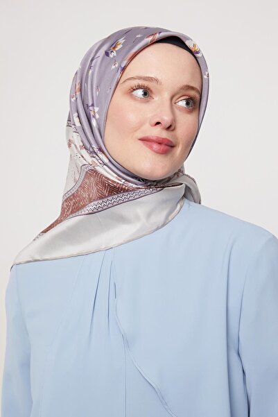 Levidor Ecru Zigzag Twill Silk Scarf