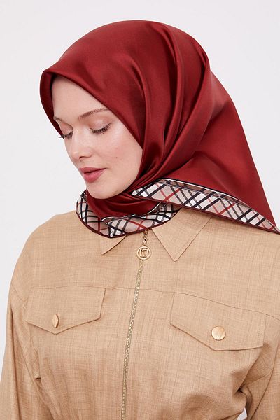 Levidor Eșarfă din mătase din twill cu margine în carouri burgundă