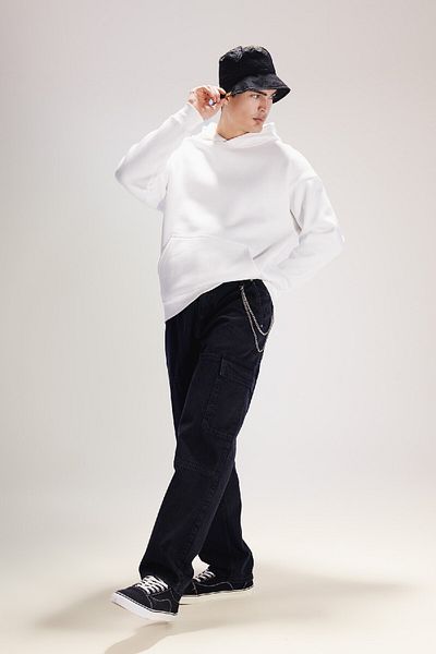 DeFacto Black Oversize Wide Fit Hooded Kangaroo Pocket Basic Plain Sweatshirt A4331Ax23Au