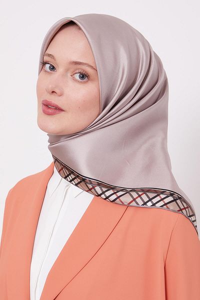 Levidor Κρεμ καρό Edge Twill μεταξωτό μαντίλι