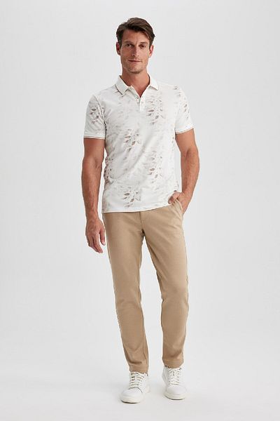 DeFacto Schmal geschnittenes, schmal geschnittenes, bedrucktes Kurzarm-T-Shirt mit Polokragen B0600ax23hs