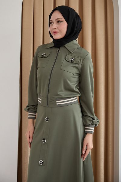InStyle بدلة كاكي مزدوجة بأزرار مضلعة