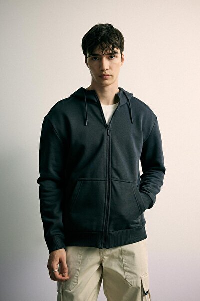 DeFacto Soft Furry Hooded Basic Sweatshirt - Pocketed, Plain Zipper X8331Az24Sp