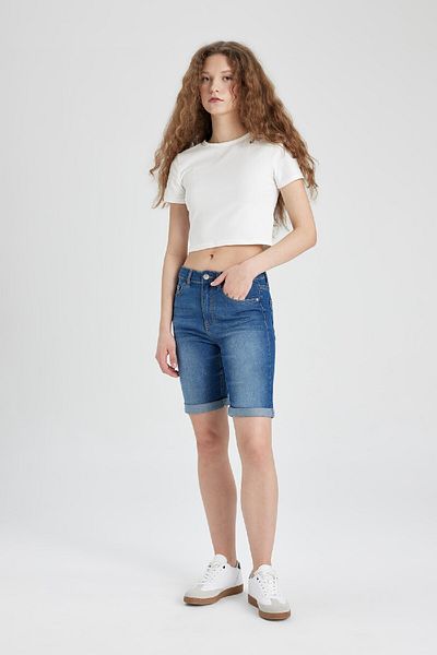 DeFacto Jeans-Bermuda-Shorts mit normaler Taille und gefaltetem Bein A1958ax24sm