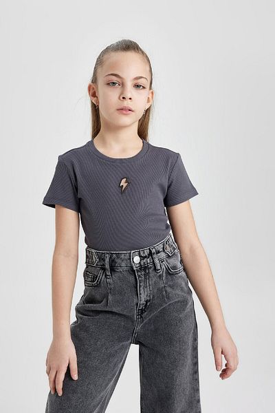 DeFacto Girls' Slim Fit Slim Fit Crew Neck Ribbed Camisole Short Sleeve T-Shirt B6698A824Sm