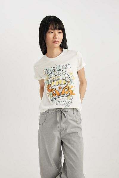 DeFacto Regular Fit Crew Neck Printed T-Shirt - Short Sleeve B7052ax24sm