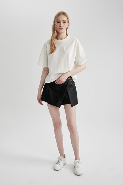DeFacto Coool Loose Fit Basic Solid Short Sleeve T-Shirt Z9455Az24Sm
