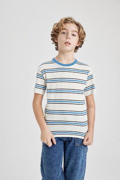 DeFacto Boy's Crew Neck Striped Short Sleeve T-Shirt B6156a824sm