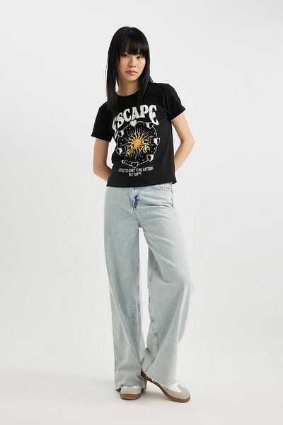 DeFacto Crew Neck Printed Short Sleeve T-Shirt - Regular Fit B7054ax24sm