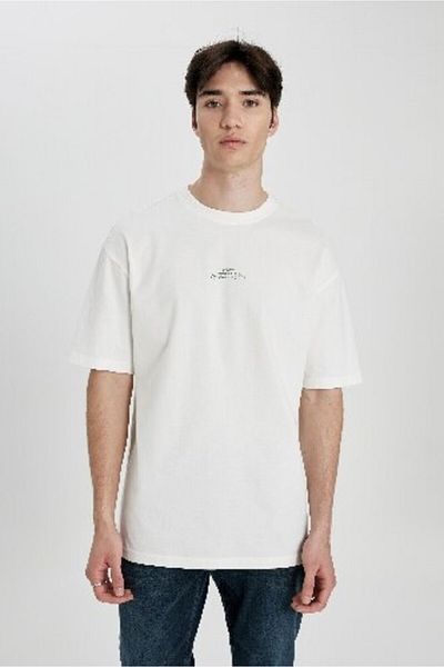 DeFacto Comfort Fit Crew Neck Back Printed Short Sleeve T-Shirt B4650ax24sp