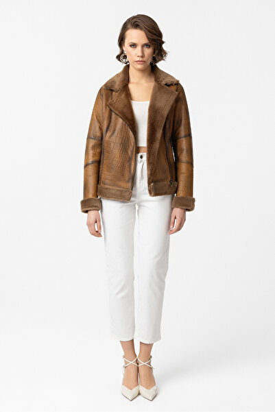 Deriderim Viski Violet Hakiki Kuzu Kürkü Fermuarlı Biker Kadın Mont