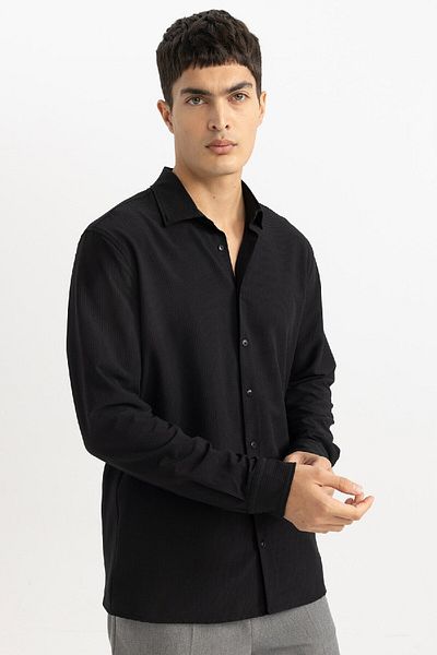 DeFacto Μοντέρνο Fit Polo Collar Basic Plain Crinkle μακρυμάνικο μαύρο πουκάμισο B7384ax24sp