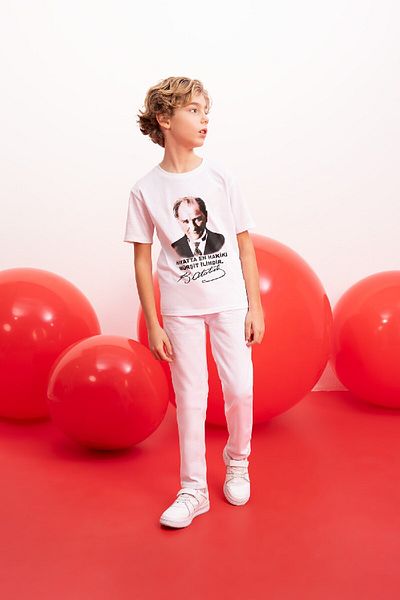 DeFacto Boy's White Straight Fit Jean - B5616a824sm