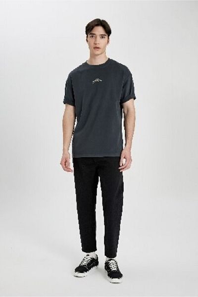 DeFacto Comfortable Crew Neck Back Printed T-Shirt - Comfort Regular Fit, Short Sleeve B4650Ax24Sp