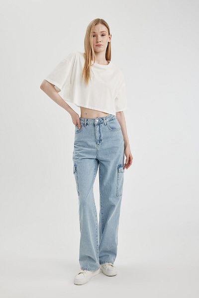 DeFacto Cool Loose Fit Crew Neck Basic pevné tričko s krátkým rukávem X2381Az24Sm
