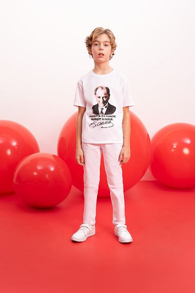 DeFacto Boy's White Straight Fit Jean - B5616a824sm