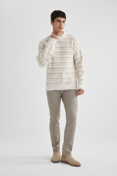 DeFacto Oversize Wide Fit pruhovaný svetr s výstřihem Y0634Az23Wn