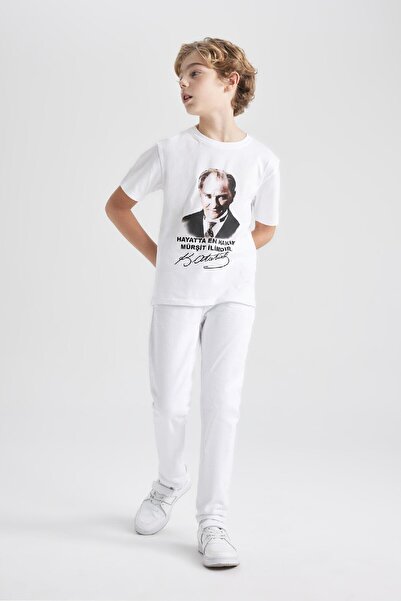 DeFacto Boy's White Straight Fit Jean - B5616a824sm