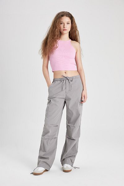 DeFacto Basic Parachute Poplin Pants - Straight Pocket and Elastic Waist A6266Ax24Sp