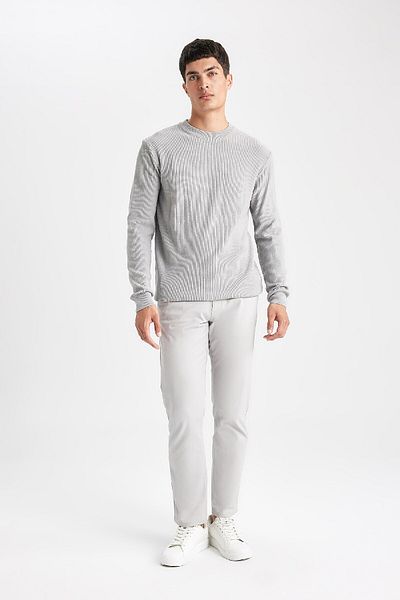 DeFacto Standard-Passform, normaler Schnitt, Rundhalsausschnitt, Basic, einfarbig, Strickpullover B7763ax24sp