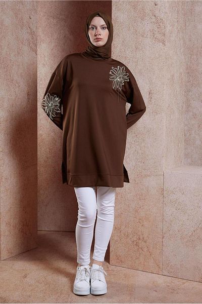 Alvina Tracksuit Tunic - Chain Detailed, Model 44638