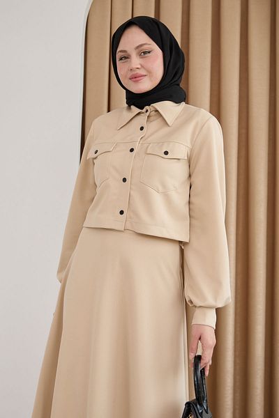 InStyle Μπεζ κοστούμι με κουμπιά και φούστα Bolero