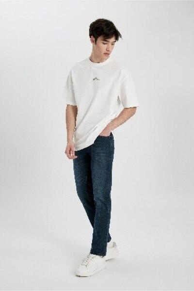 DeFacto Pedro Slim Fit Dar Kalıp Normal Bel Dar Paça Jean Pantolon B4860ax24sp
