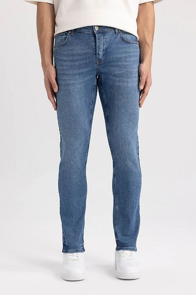 DeFacto Pedro Slim Fit Narrow Fit Regular Waist Narrow Leg Jean Pants C1813ax24sp