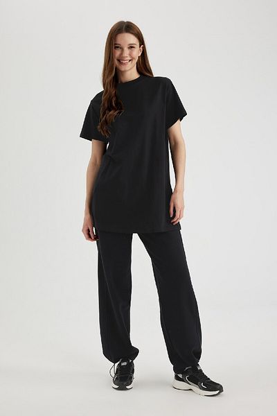 DeFacto Regular Fit Crew Neck Basic Obyčajné tričko s krátkym rukávom Čierna tunika A8351ax24sp