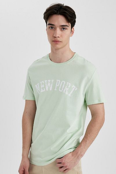 DeFacto Bedrucktes Kurzarm-T-Shirt mit Rundhalsausschnitt und normaler Passform C2205AX24SM