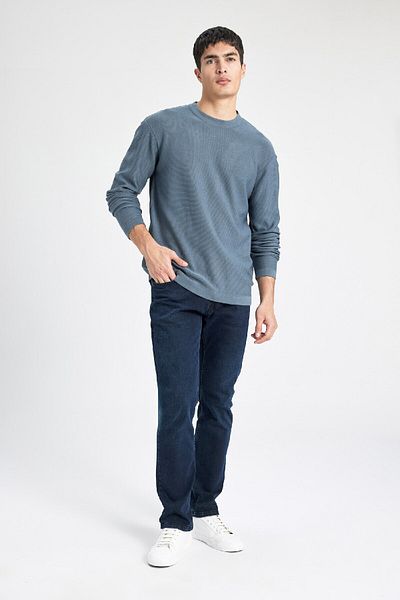 DeFacto Standard-Passform, normaler Schnitt, Rundhalsausschnitt, Basic, einfarbig, Strickpullover B9731ax24au