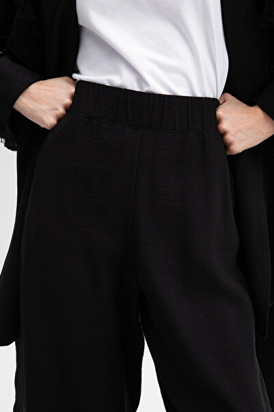 Touché Privé Tassel Detailed Trousers