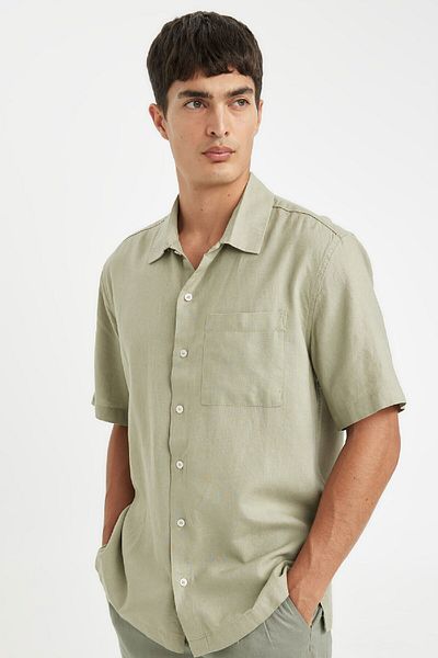 DeFacto Relax Fit Polo Neck Basic μονόχρωμο κοντομάνικο πουκάμισο C1110ax24sm
