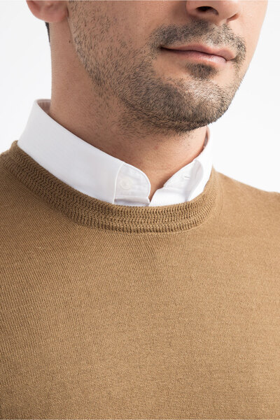 Kiğılı Вълнен пуловер с обло деколте