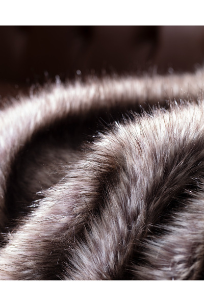 Madame Coco Armend Peluş Koltuk Şalı - Kahverengi