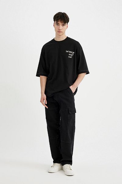 DeFacto Kurzarm-T-Shirt mit lockerer Passform, Rundhalsausschnitt und bedrucktem Rücken, C2244ax24sm