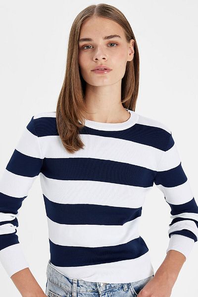 DeFacto Regular Fit Crew nyakú csíkos kötöttáru pulóver W0052az24au