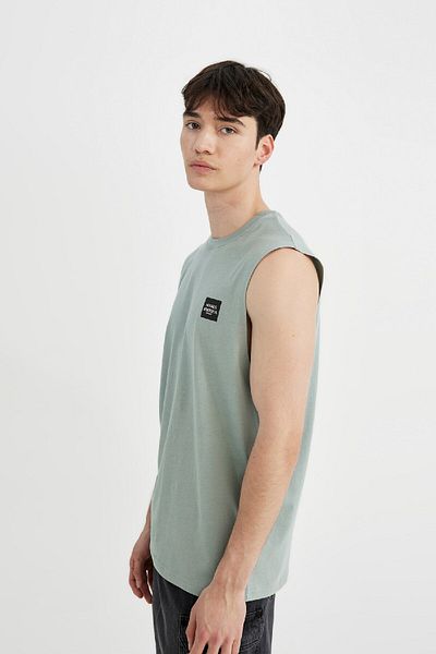 DeFacto Bedrucktes Athlete-Shirt mit Rundhalsausschnitt – Normale Passform C5044AX24HS
