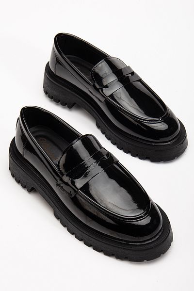 Zegeshoes Дамски черни мокасини с панделка и дебела подметка