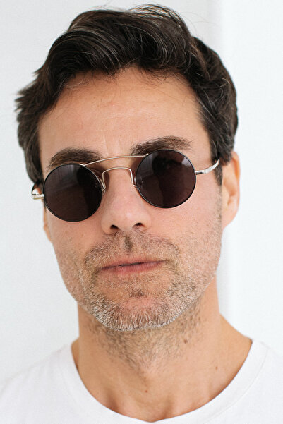 Bilge Karga نظارات شمسية للرجال باللون الفضي والأسود من Mindy