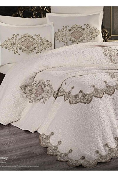 Madamca Ceylin - Fashionable and Comfortable Cutting Fabric