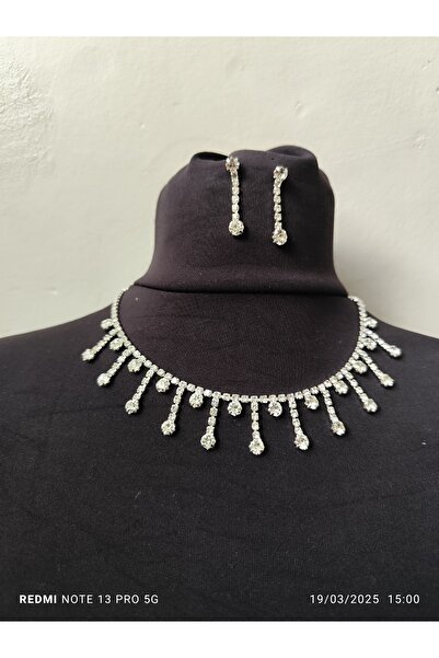 Mihra Aksesuar مجموعة أقراط قلادة